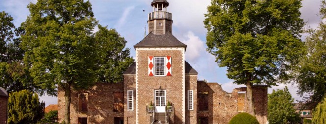 Schlossruine Hertefeld