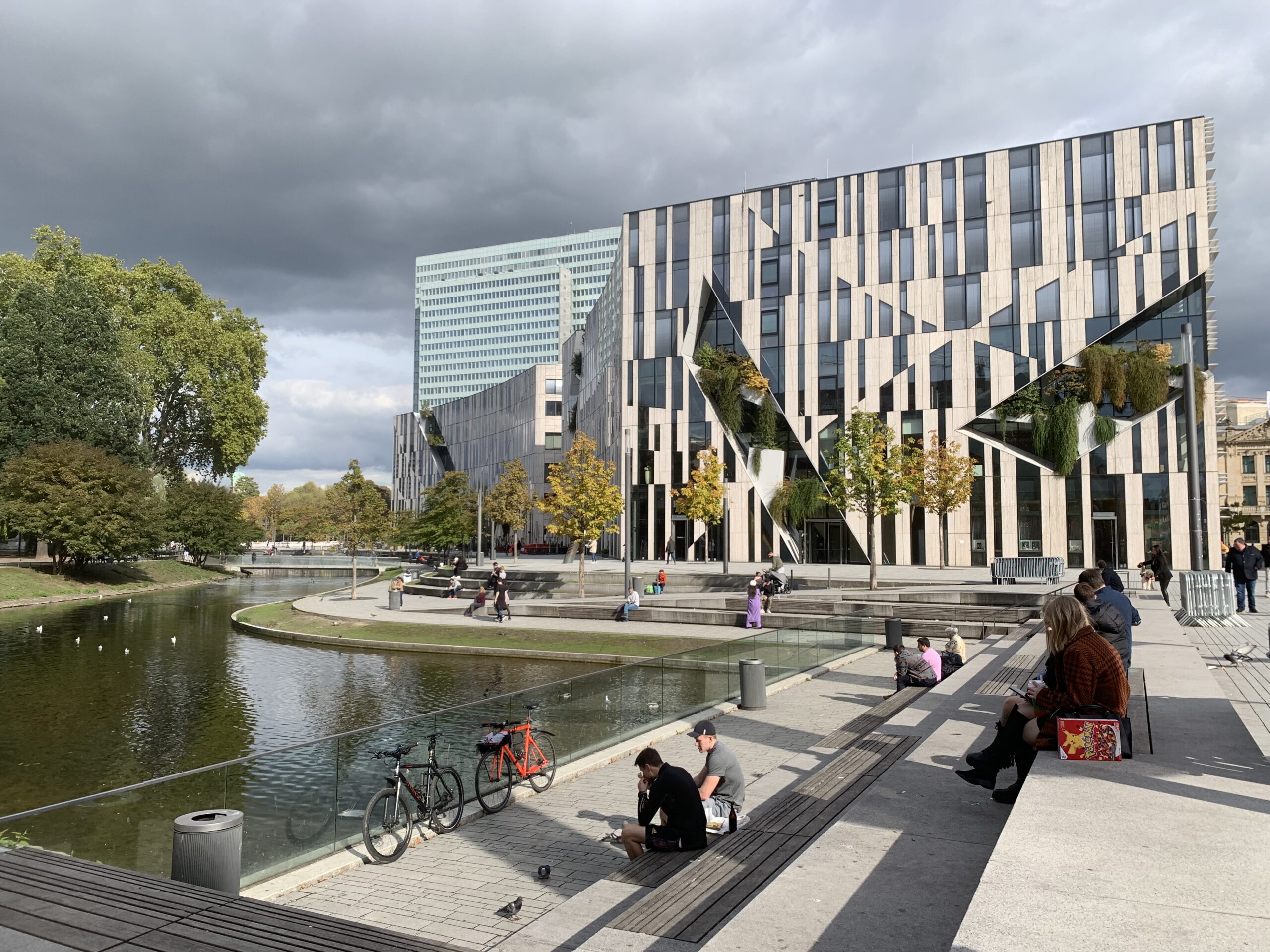 Daniel Liebeskind's new Kö-Bogen I & II are state of the art